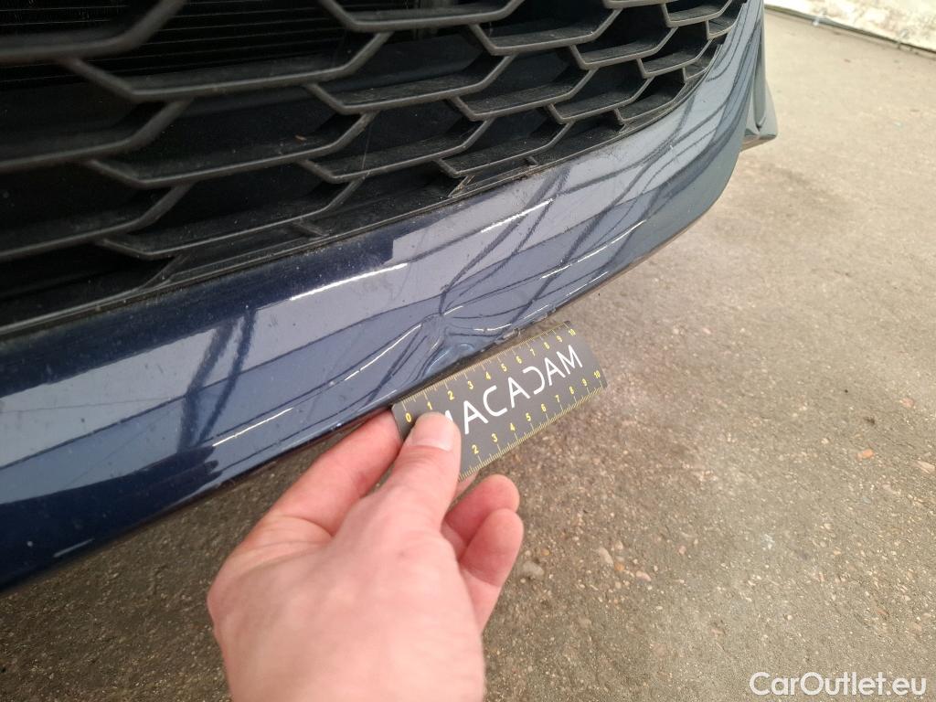  Toyota  Corolla TOYOTA  / 2018 / 5P / Berline Hybride 122h Dynamic Business Stage Acad #6