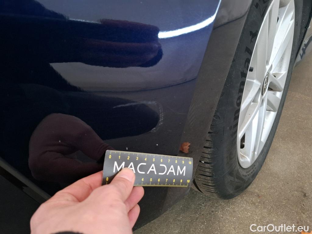  Toyota  Corolla TOYOTA  / 2018 / 5P / Berline Hybride 122h Dynamic Business Stage Acad #11