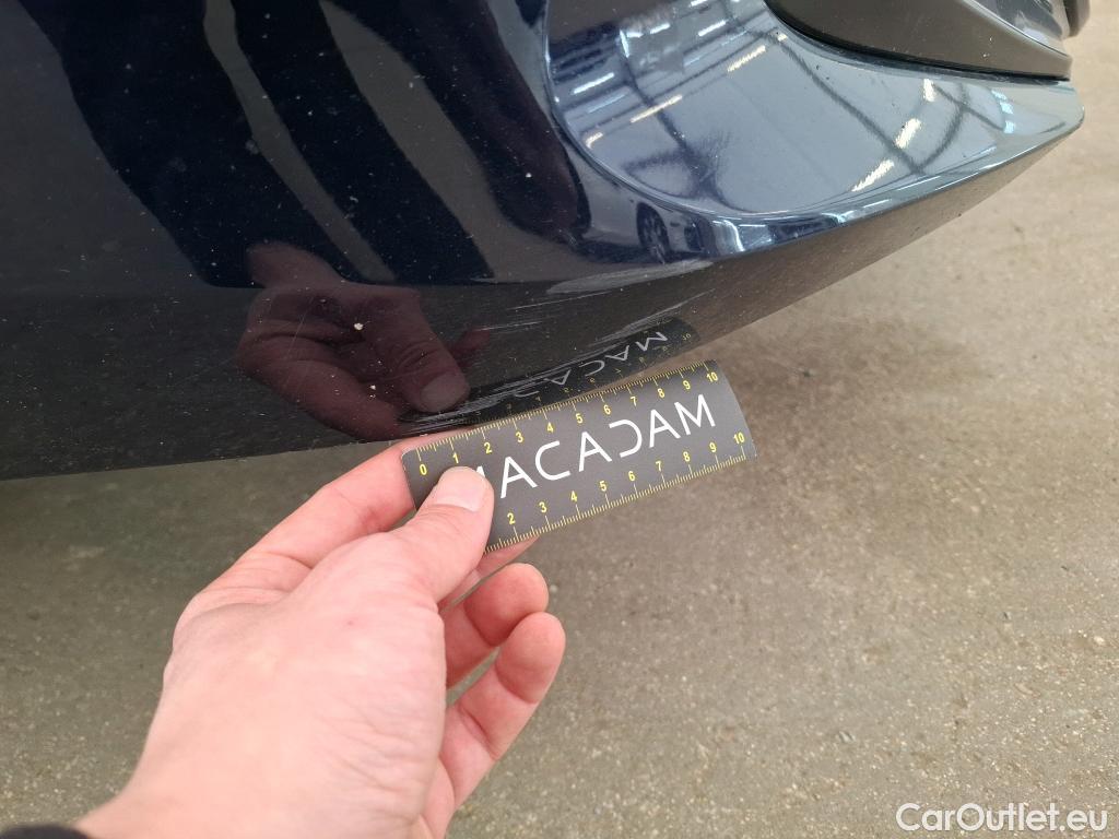  Toyota  Corolla TOYOTA  / 2018 / 5P / Berline Hybride 122h Dynamic Business Stage Acad #17