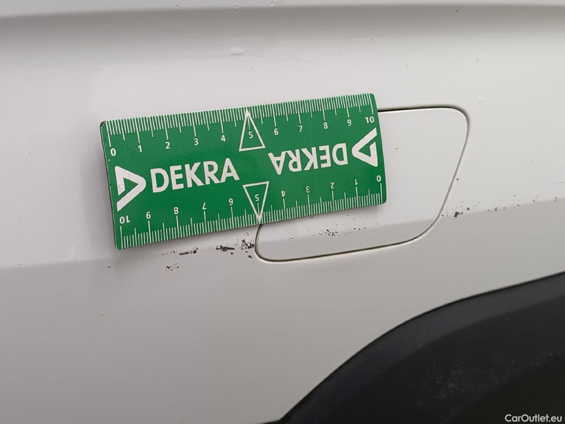  Renault  Megane  IV Berline 5pt. Business 1.5 dCi 115CV BVM6 E6d #32