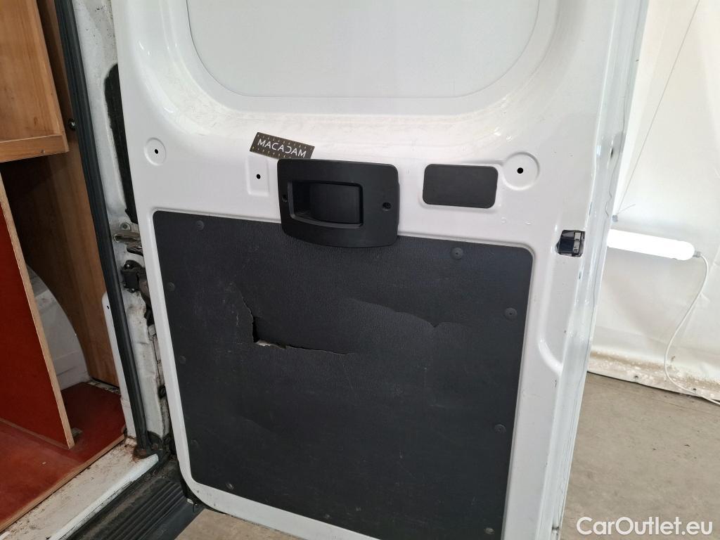  Peugeot  Boxer PEUGEOT  VU 4p Fourgon BLUEHDI 110 PREMIUM 330 L1H1 #52