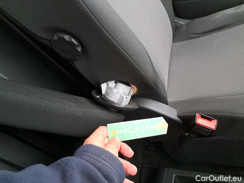  Citroen  Berlingo CITROEN  / 2018 / 4P / Fourgonnette M 650kg BlueHDi 75 S&S BVM Club #9