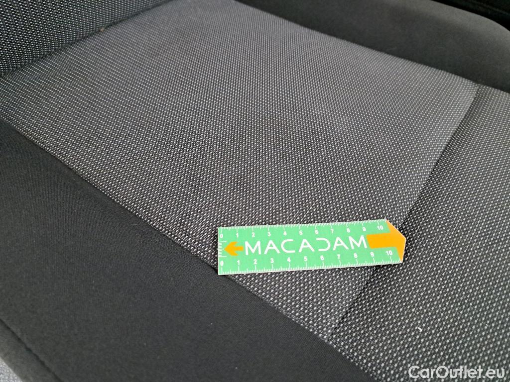  Citroen  Berlingo CITROEN  / 2018 / 4P / Fourgonnette M 650kg BlueHDi 75 S&S BVM Club #13