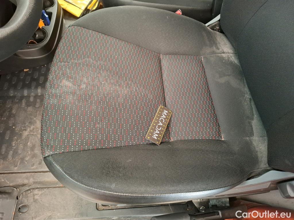  Peugeot  Boxer PEUGEOT  VU 4p Fourgon BLUEHDI 110 PREMIUM 330 L1H1 #61