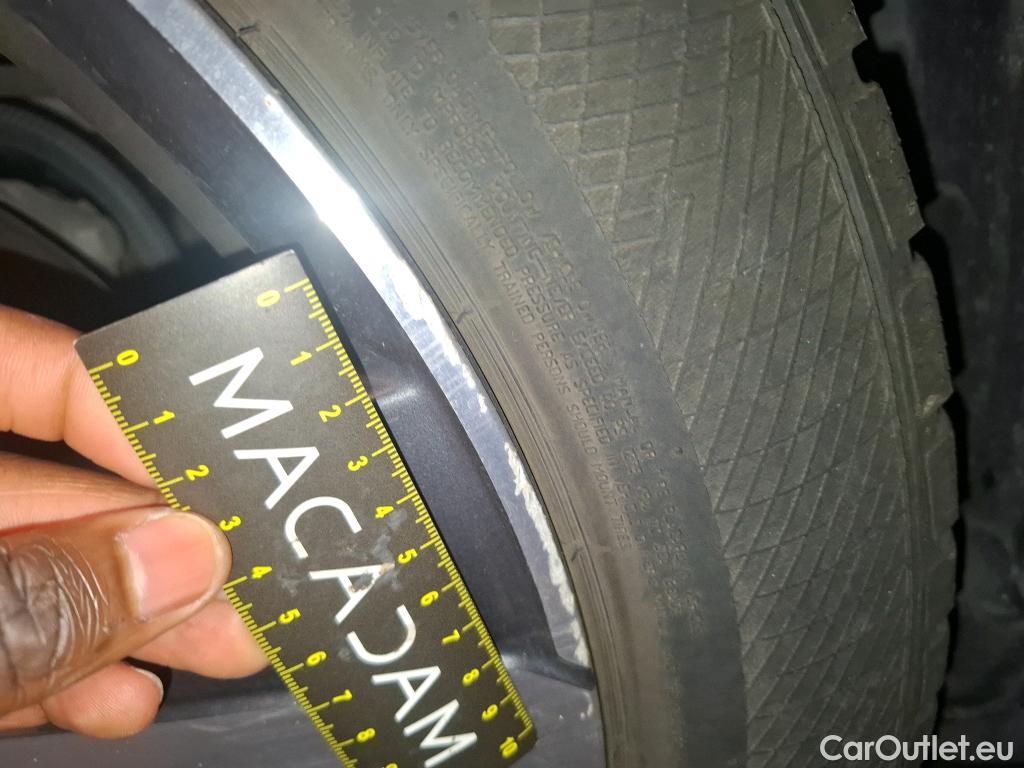  Peugeot  3008 PEUGEOT  / 2016 / 5P / SUV Hybrid4 300 e-EAT8 GT #8