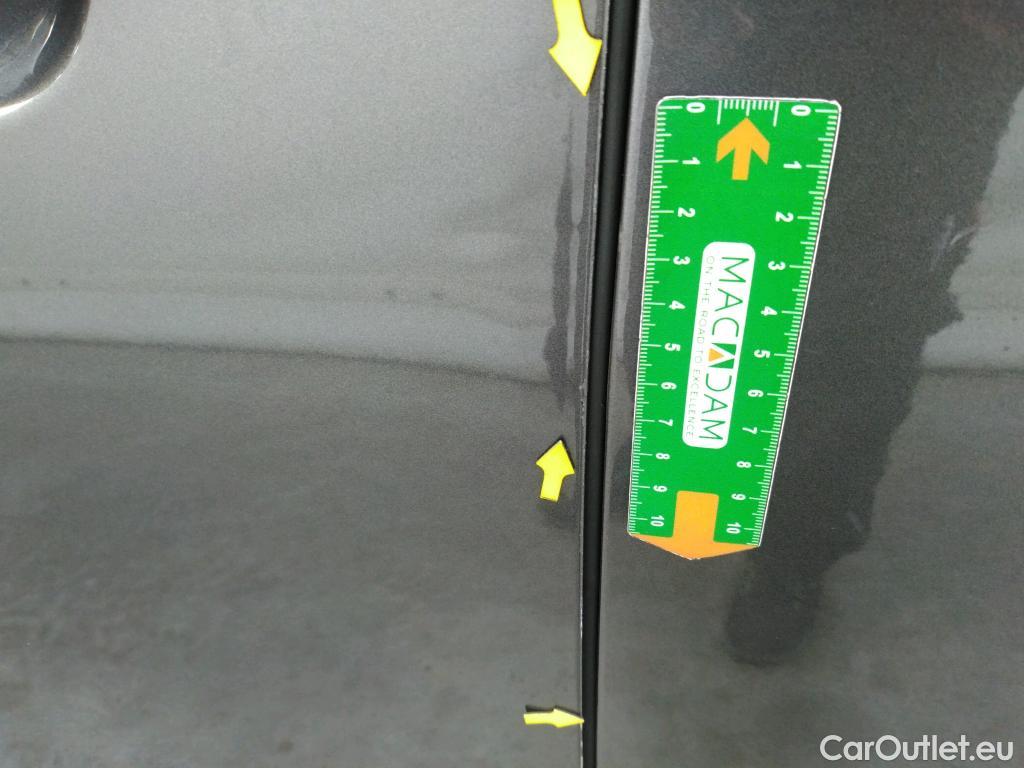  Peugeot  2008  Allure Business 1.2 PureTech 130CV BVA8 E6d #8