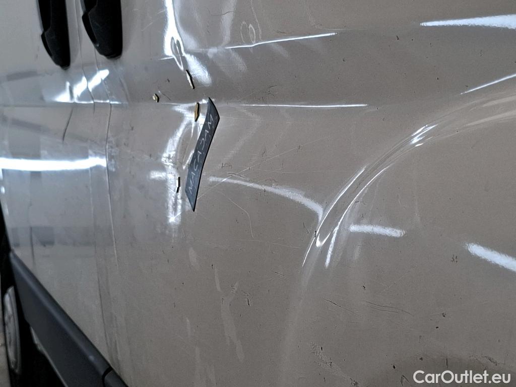  Peugeot  Boxer PEUGEOT  VU 4p Fourgon BLUEHDI 110 PREMIUM 330 L1H1 #14