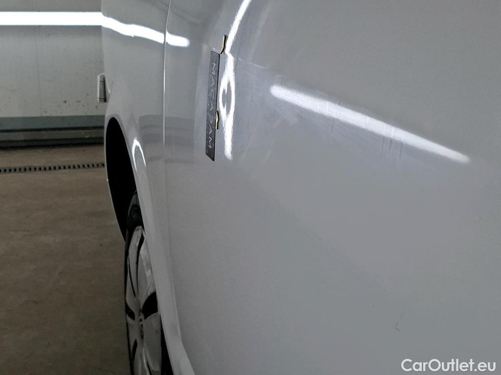  Volkswagen  Transporter VOLKSWAGEN  / 2019 / 4P / Fourgon tôlé 2.0 TDi 150 DSG7 L1H1 Business Plus #7