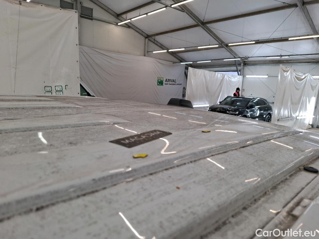  Volkswagen  Transporter VOLKSWAGEN  / 2019 / 4P / Fourgon tôlé 2.0 TDi 150 DSG7 L1H1 Business Plus #4