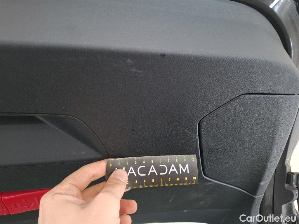  Bmw  Serie 1 BMW Série 1 / 2019 / 5P / Berline 116i Business Design #6