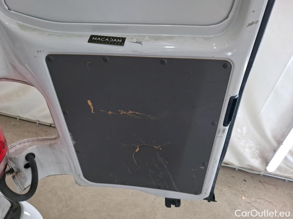  Volkswagen  Transporter VOLKSWAGEN  / 2019 / 4P / Fourgon tôlé 2.0 TDi 150 DSG7 L1H1 Business Plus #32