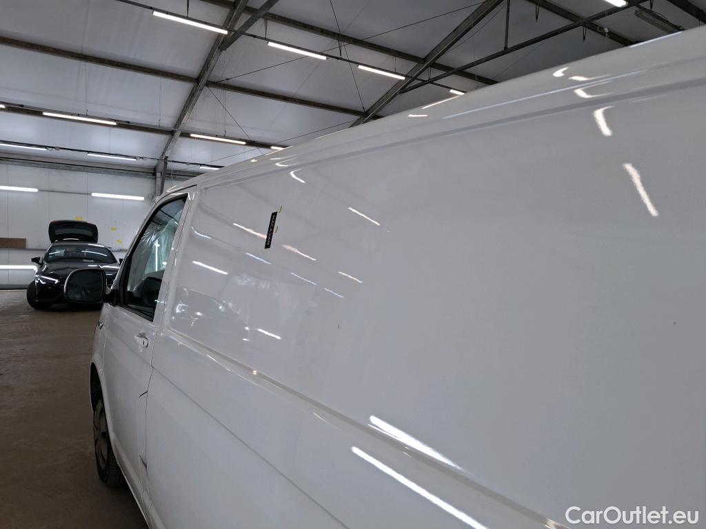  Volkswagen  Transporter VOLKSWAGEN  / 2019 / 4P / Fourgon tôlé 2.0 TDi 150 DSG7 L1H1 Business Plus #51