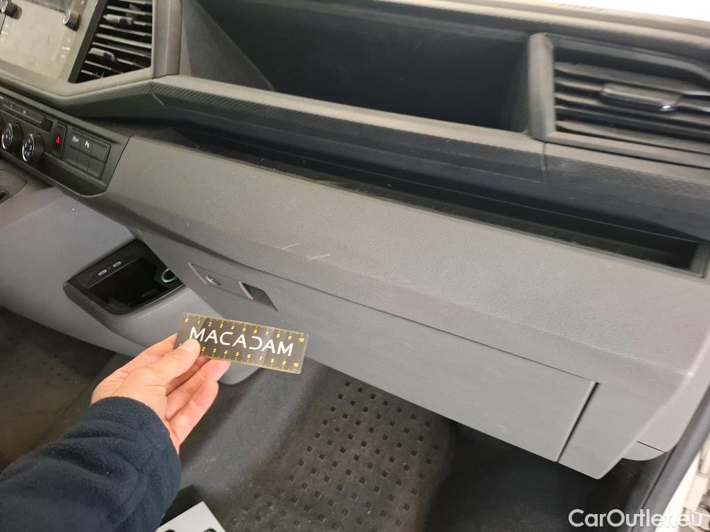  Volkswagen  Transporter VOLKSWAGEN  / 2019 / 4P / Fourgon tôlé 2.0 TDi 150 DSG7 L1H1 Business Plus #18