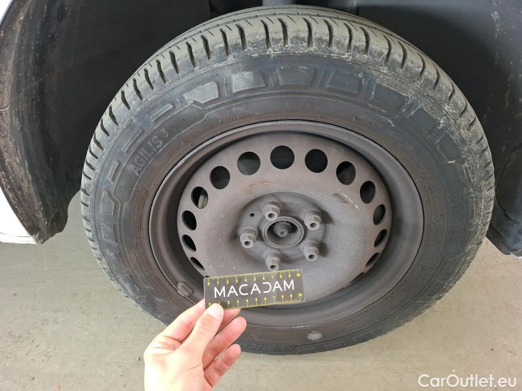  Volkswagen  Transporter VOLKSWAGEN  / 2019 / 4P / Fourgon tôlé 2.0 TDi 150 DSG7 L1H1 Business Plus #39