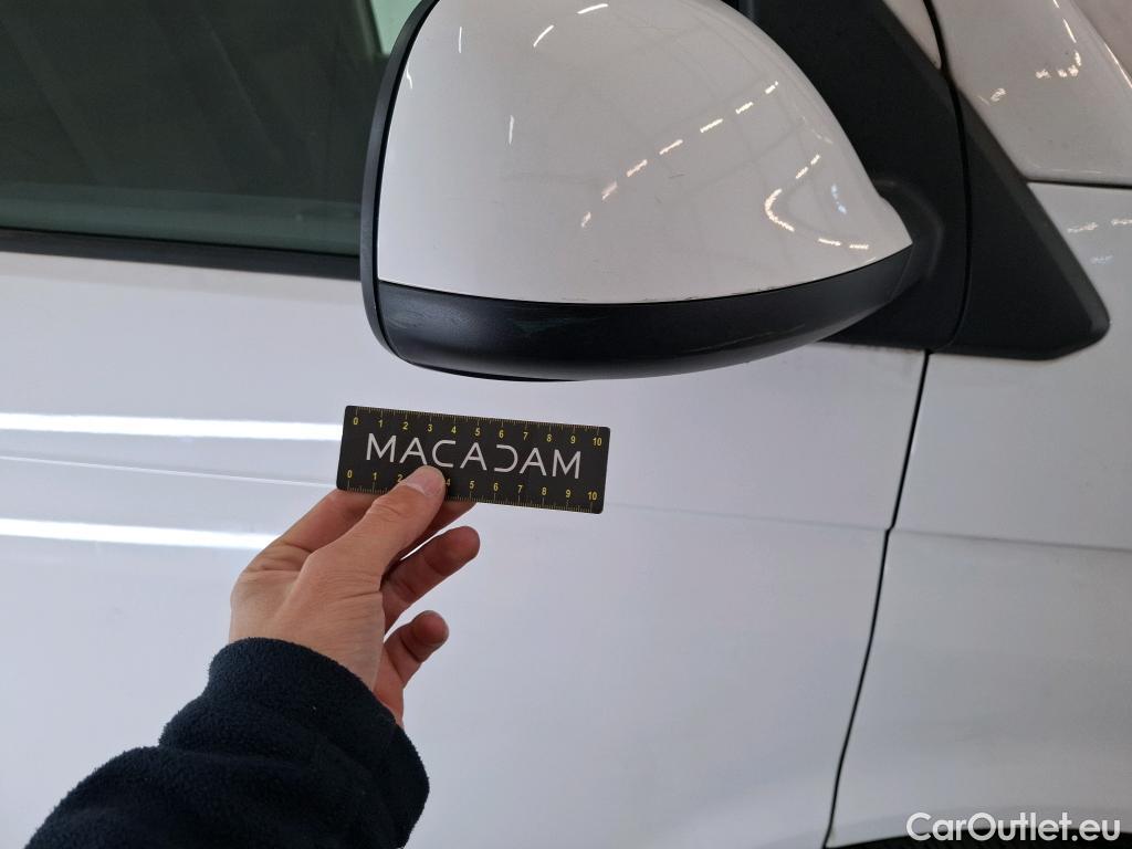  Volkswagen  Transporter VOLKSWAGEN  / 2019 / 4P / Fourgon tôlé 2.0 TDi 150 DSG7 L1H1 Business Plus #44