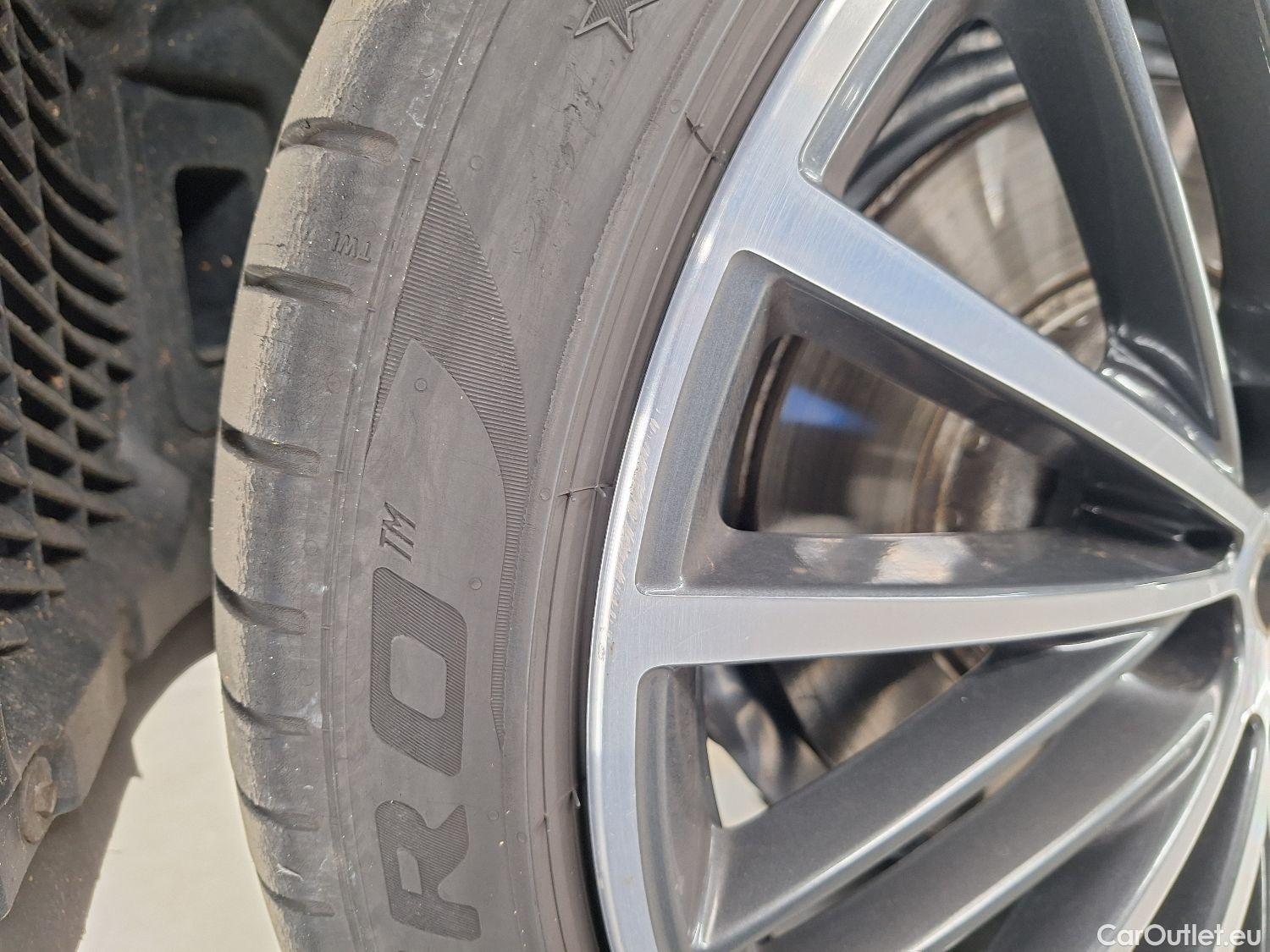  Bmw  Serie 5 BMW, 5-serie To FL'20, BMW 5 Reeks Touring 518d Aut. (110 kW) 5d #13