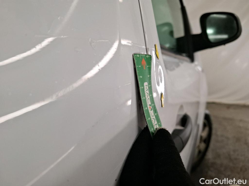  Renault  Kangoo  Express Extra (Série Spéciale) 1.5 dCi 75CV BVM5 E6 #27