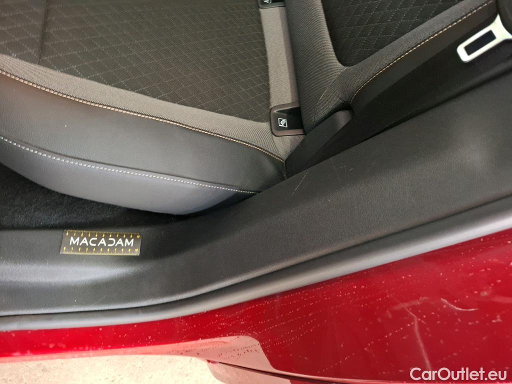  Opel   Grandland X Grandland X Elegance Business 1.5 130CV BVA8 E6d #6