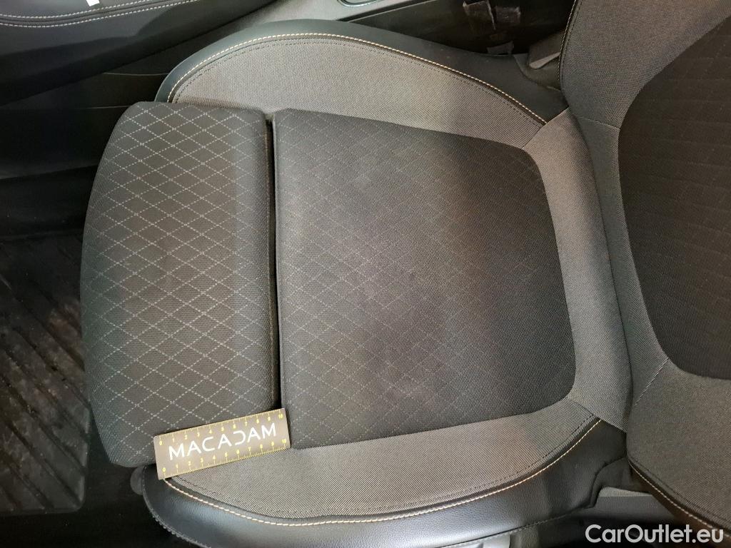  Opel   Grandland X Grandland X Elegance Business 1.5 130CV BVA8 E6d #20