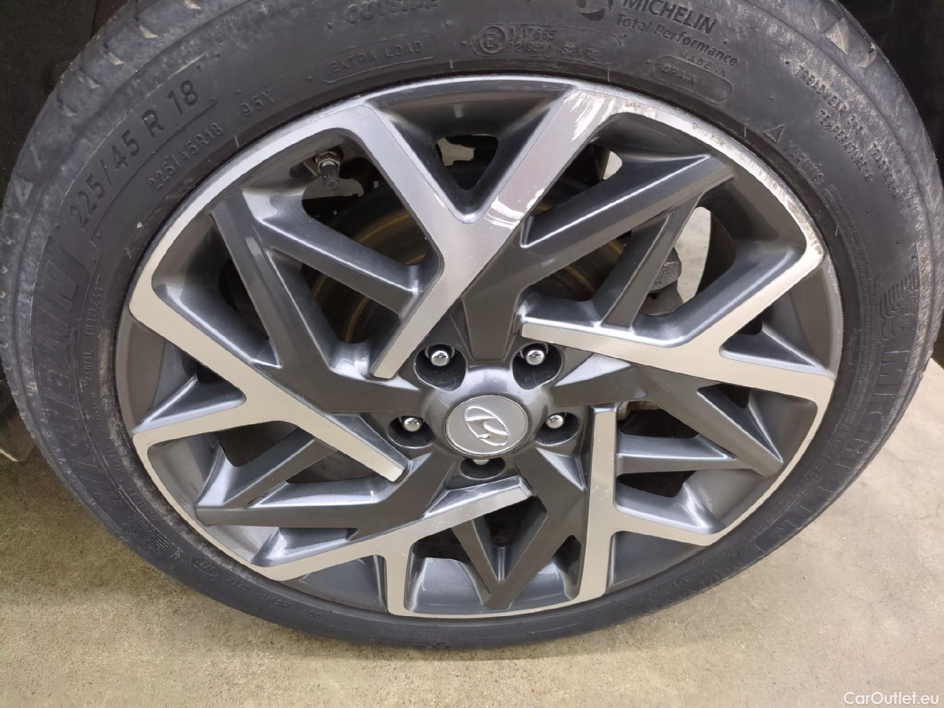  Hyundai  Konna Kona Creative Hybrid 2WD 1.6 GDI 140CV BVA6 E6d #17