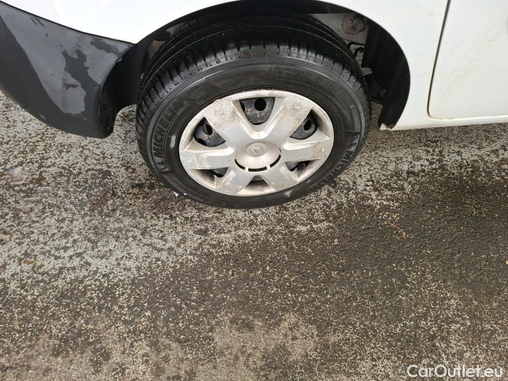  Renault  Kangoo  Express Extra (Série Spéciale) 1.5 dCi 75CV BVM5 E6 #32