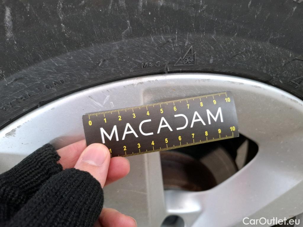  Nissan  Qashqai NISSAN  / 2017 / 5P / Crossover 1.5 DCI 115 Business Edition #3