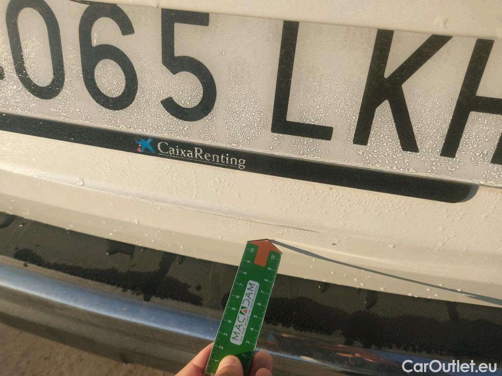  Peugeot  3008 PEUGEOT  / 2016 / 5P / todoterreno 1.5 BlueHDi 96kW (130CV) S&S Allure EAT8 #41