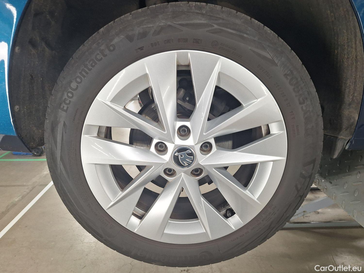  Skoda  Octavia Skoda,  '20, Skoda  1.0 TSI 81kW Clever 5d #3