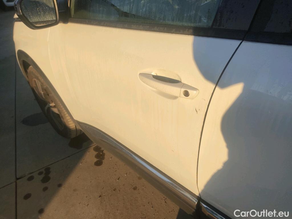  Peugeot  3008 PEUGEOT  / 2016 / 5P / todoterreno 1.5 BlueHDi 96kW (130CV) S&S Allure EAT8 #4