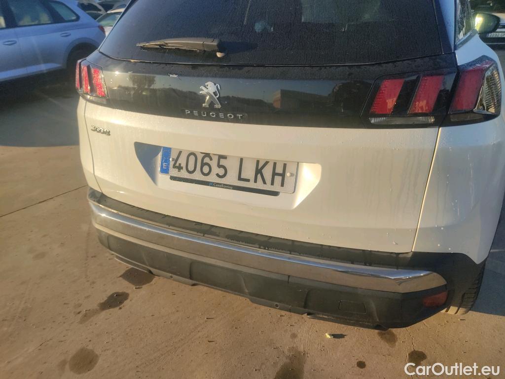  Peugeot  3008 PEUGEOT  / 2016 / 5P / todoterreno 1.5 BlueHDi 96kW (130CV) S&S Allure EAT8 #40