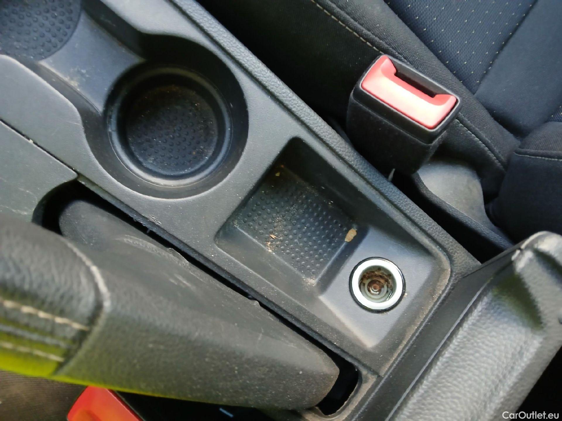  Seat  Arona SEAT  / 2017 / 5P / todoterreno 1.0 TSI 81kW (110CV) Style Plus (AC) #2