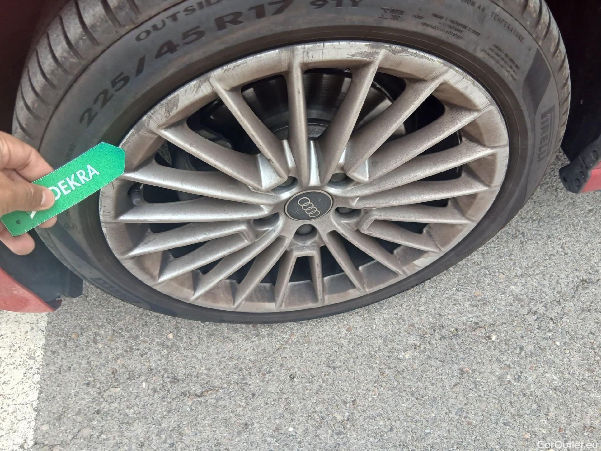  Audi  A3 AUDI  / 2020 / 5P / berlina con portón Sportback Advanced 35 TFSI 110kW (150CV) #8