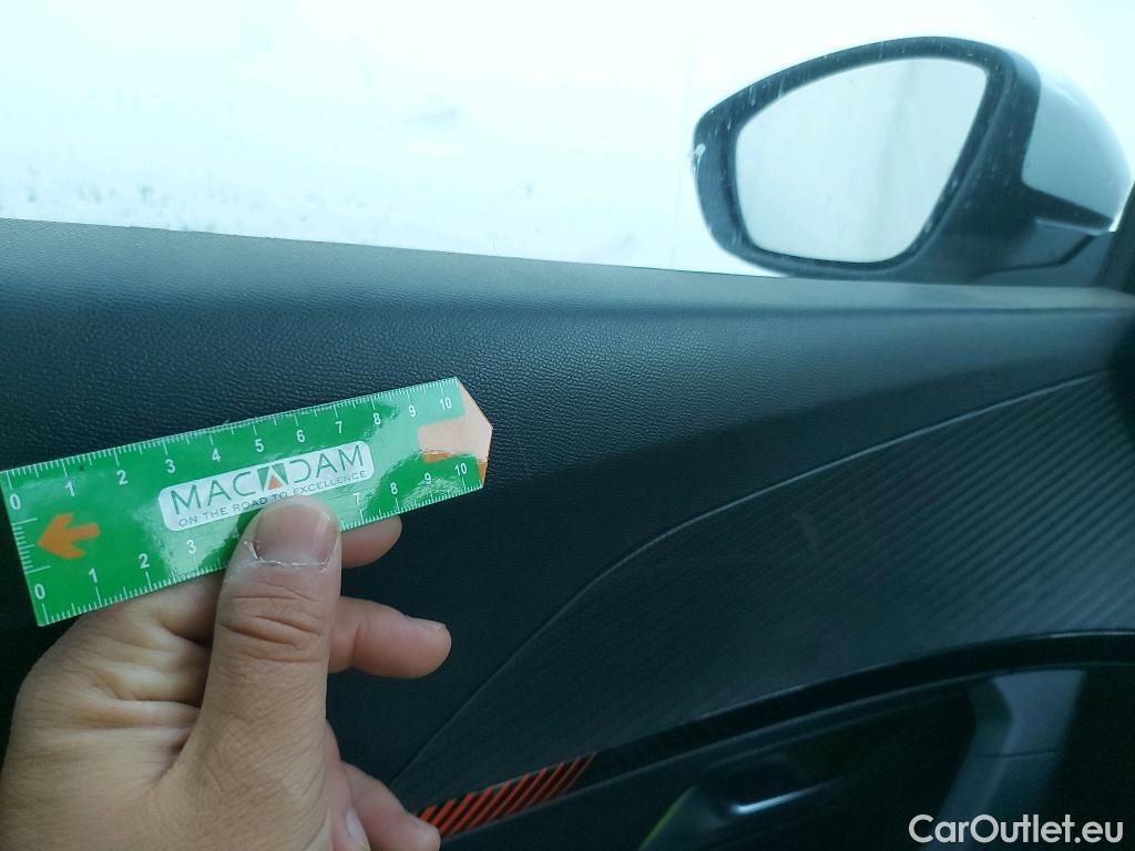  Peugeot  2008 PEUGEOT  / 2019 / 5P / todoterreno Active BlueHDI 81kW (110CV) #17