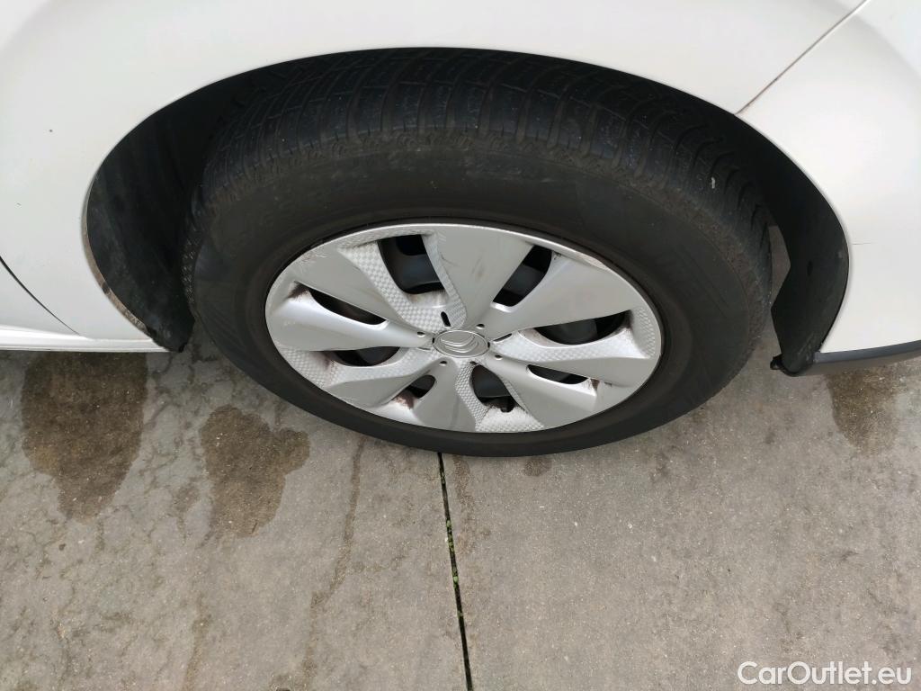  Citroen  C3 CITROEN  / 2016 / 5P / berlina comercial BlueHDi 73KW (100CV) S&S Comercial #41