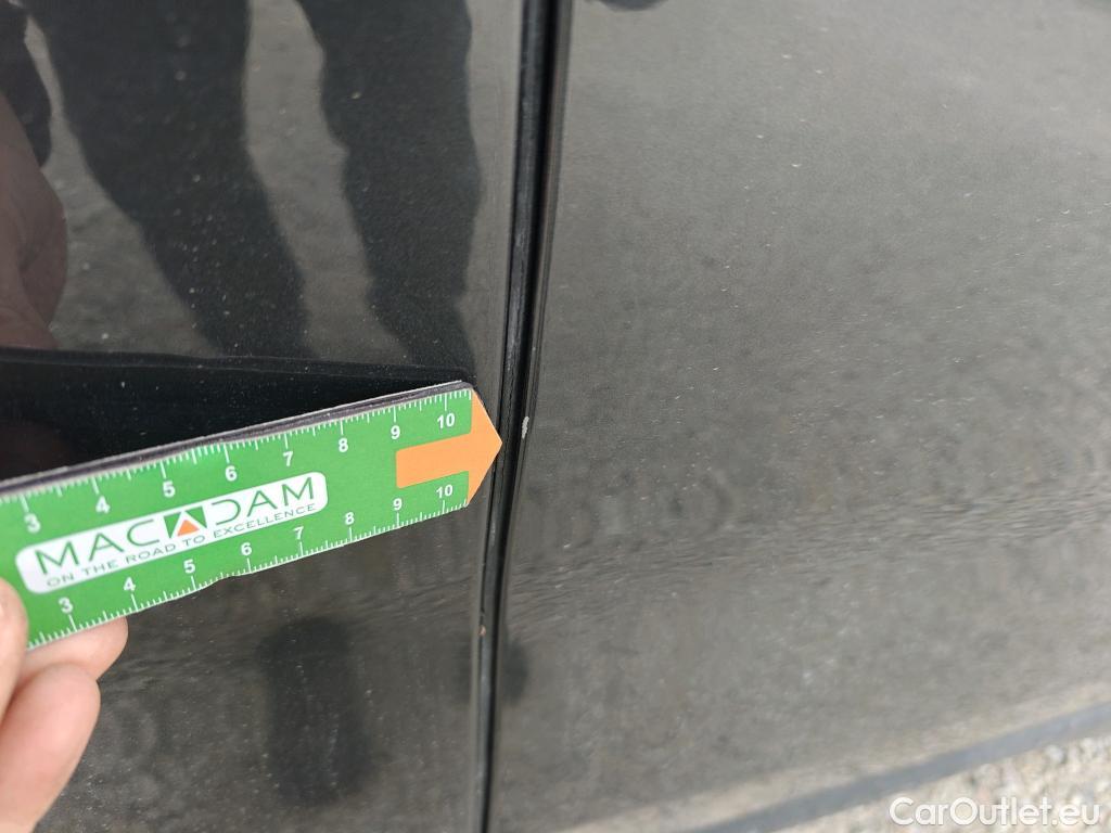  Bmw  X2 BMW  / 2017 / 5P / todoterreno sDrive18d (AC) #40