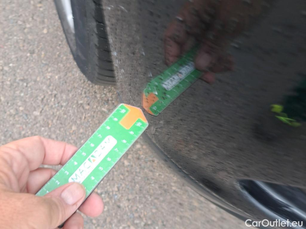  Land Rover  Range Rover LAND ROVER  Velar / 2017 / 5P / todoterreno 2.0 D240 177kW (240CV) S 4WD Auto #18