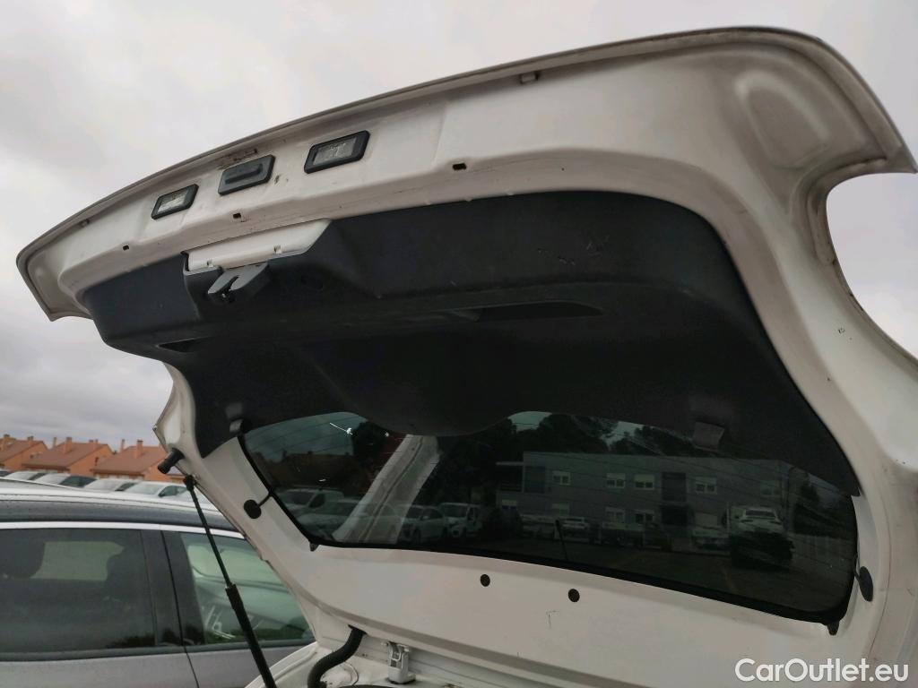  Citroen  C3 CITROEN  / 2016 / 5P / berlina comercial BlueHDi 73KW (100CV) S&S Comercial #7