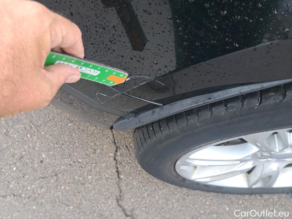  Land Rover  Range Rover LAND ROVER  Velar / 2017 / 5P / todoterreno 2.0 D240 177kW (240CV) S 4WD Auto #4