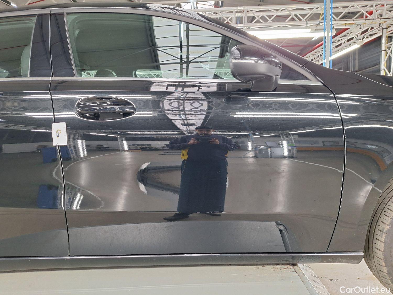  Mercedes  A-Klasse Mercedes, A-Class Berline '18, Mercedes-Benz  Limousine A 180d Business S #13