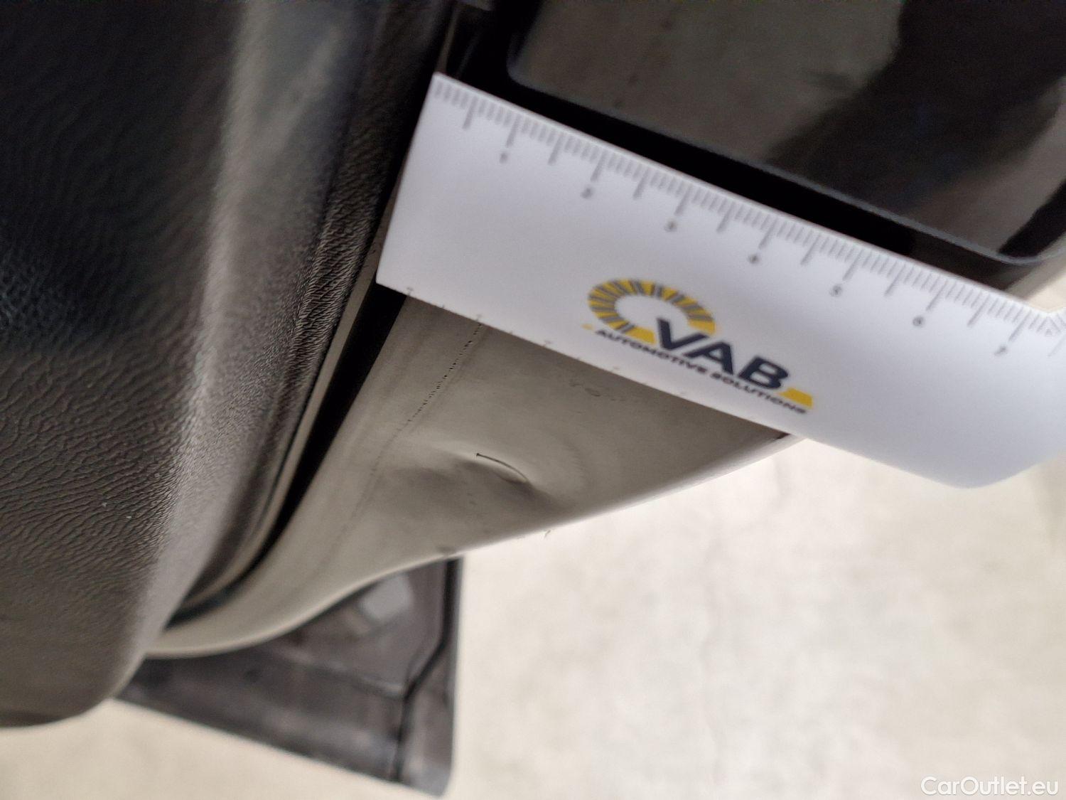  Peugeot  5008 Peugeot,  '16, Peugeot  1.5 BlueHDi 96kW S&S EAT8 GT Line 5d #24