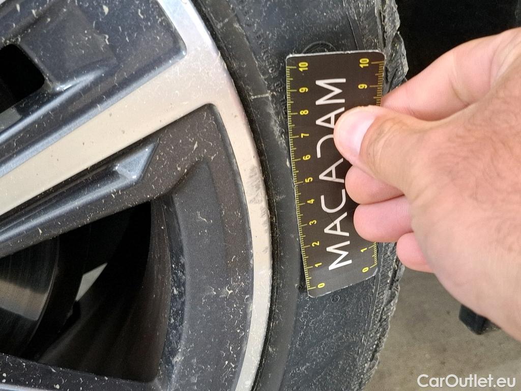  Bmw  Serie 2 BMW Série 2 Gran Coupé / 2019 / 4P / Berline 220D AUTO Business Design #5