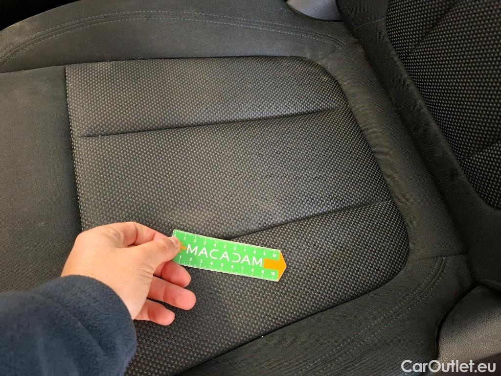  Bmw  Serie 3 BMW Série 3 Berline / 2018 / 4P / Berline 330e 292ch Business Design BVA8 Hybride #6