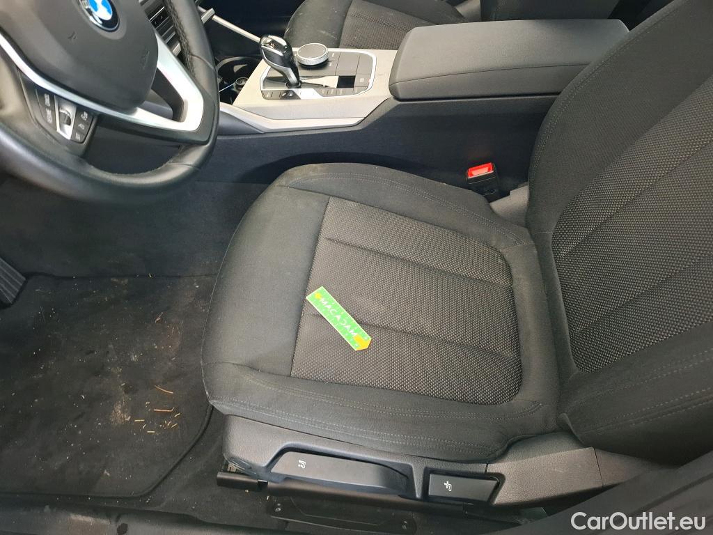  Bmw  Serie 3 BMW Série 3 Berline / 2018 / 4P / Berline 330e 292ch Business Design BVA8 Hybride #5