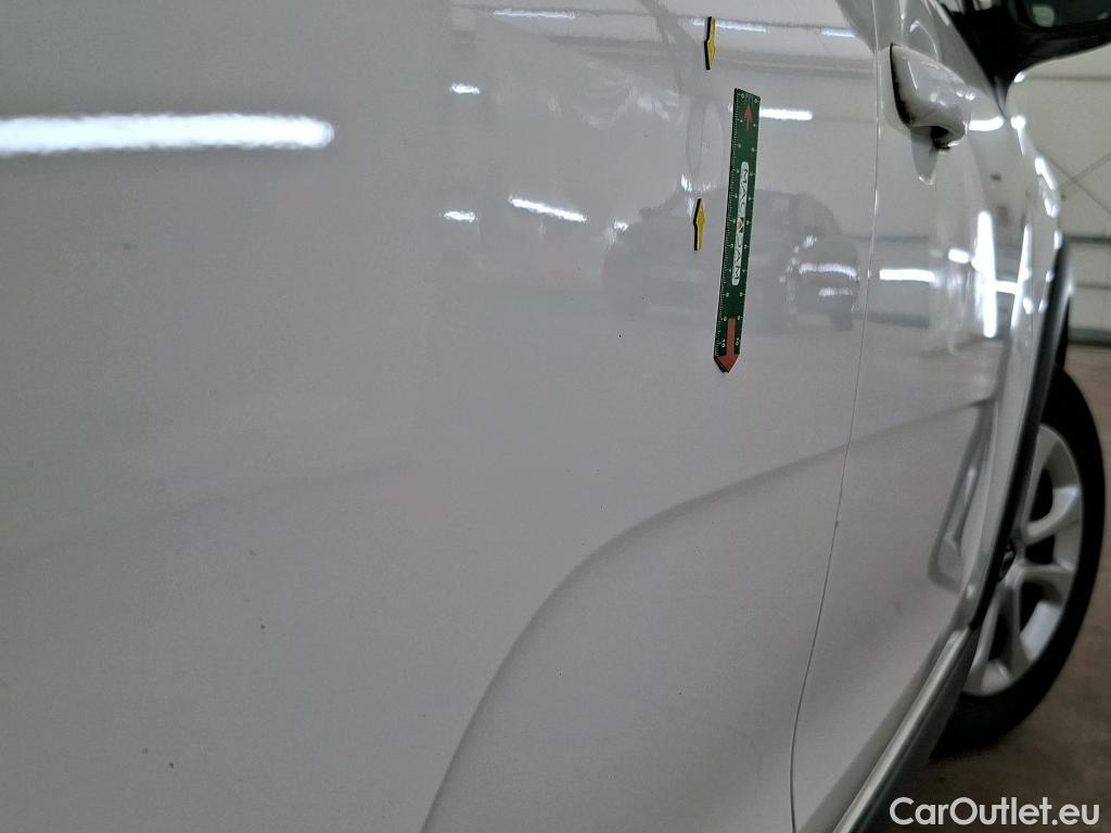  Citroen  C3 CITROEN  / 2016 / 5P / Berline PureTech 82 S&S BVM Feel Business #2