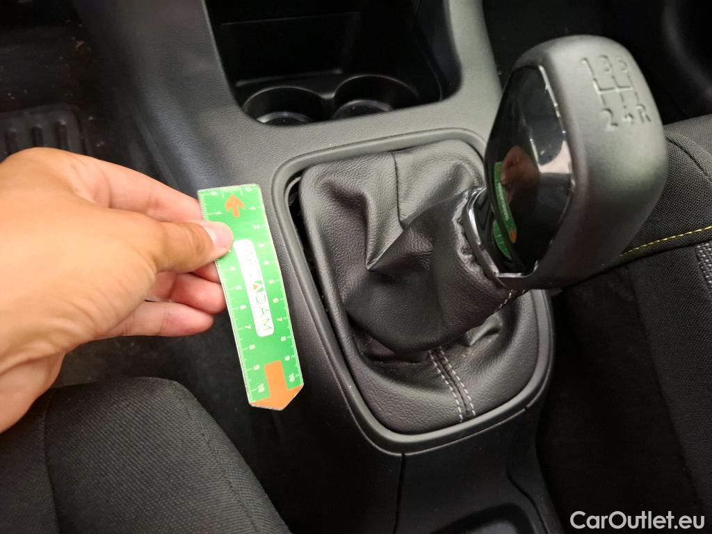  Citroen  C3 CITROEN  / 2016 / 5P / Berline PureTech 82 S&S BVM Feel Business #10