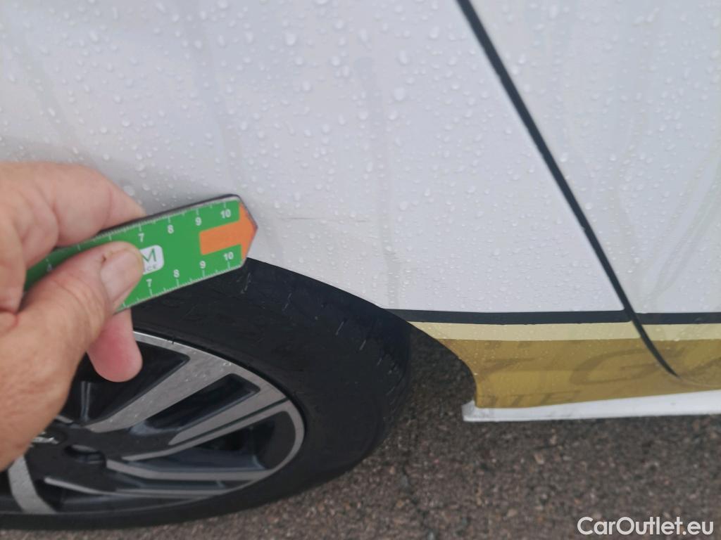  Peugeot  208 PEUGEOT  / 2019 / 5P / berlina con portón PureTech 73kW (100CV) Allure #27