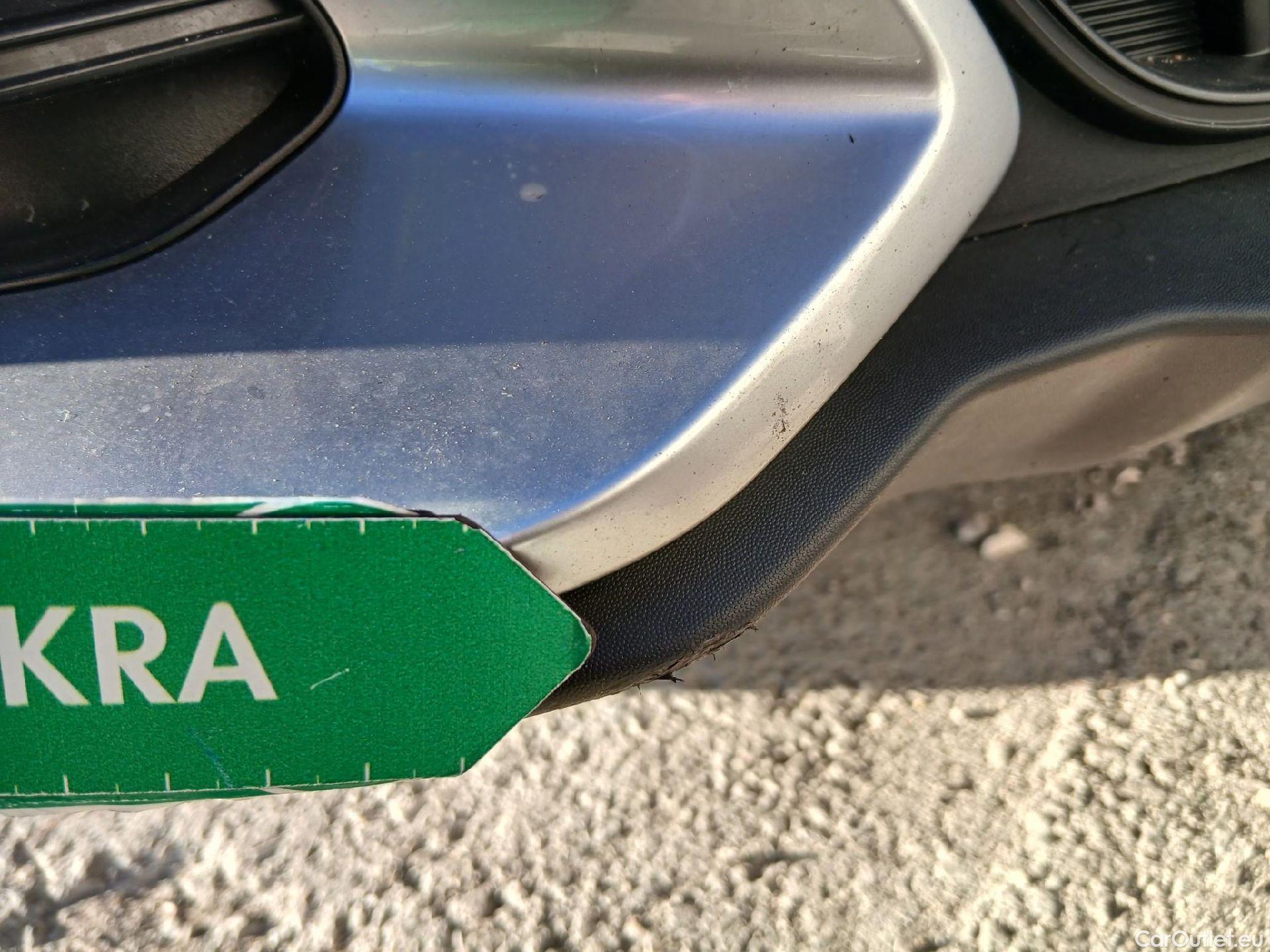  KIA  Sportage KIA  / 2022 / 5P / todoterreno 1.6 T-GDi 118kW (160CV) Drive 17