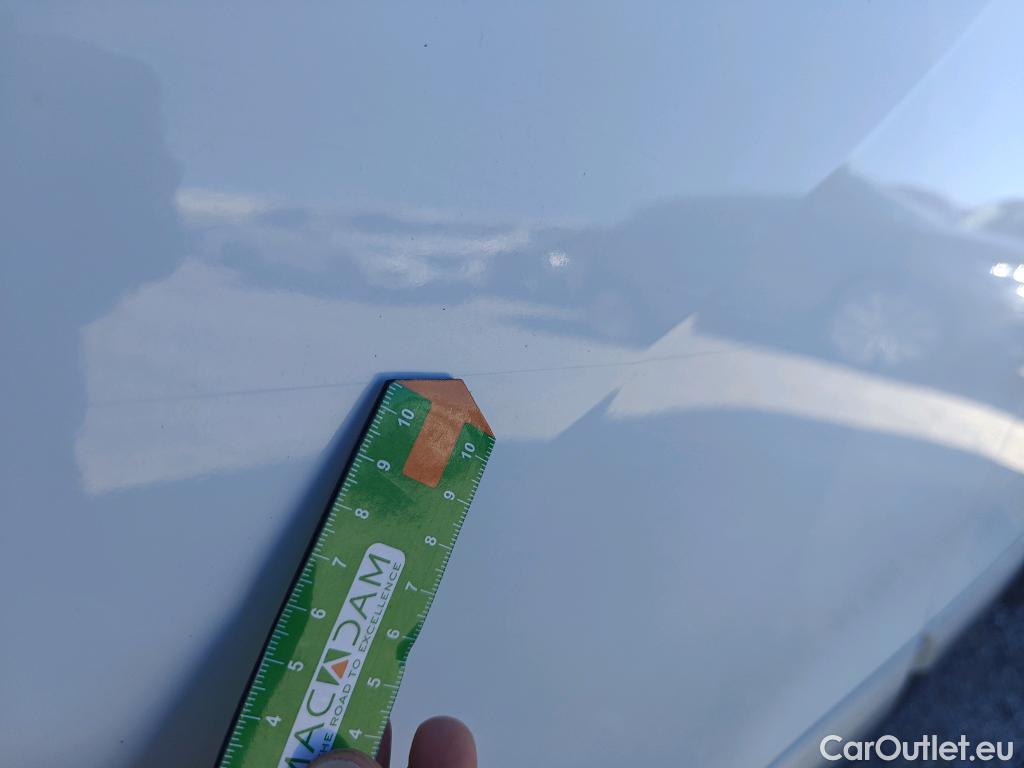  Peugeot  2008  Allure Pack 1.5 HDi 110CV MT6 E6d #25