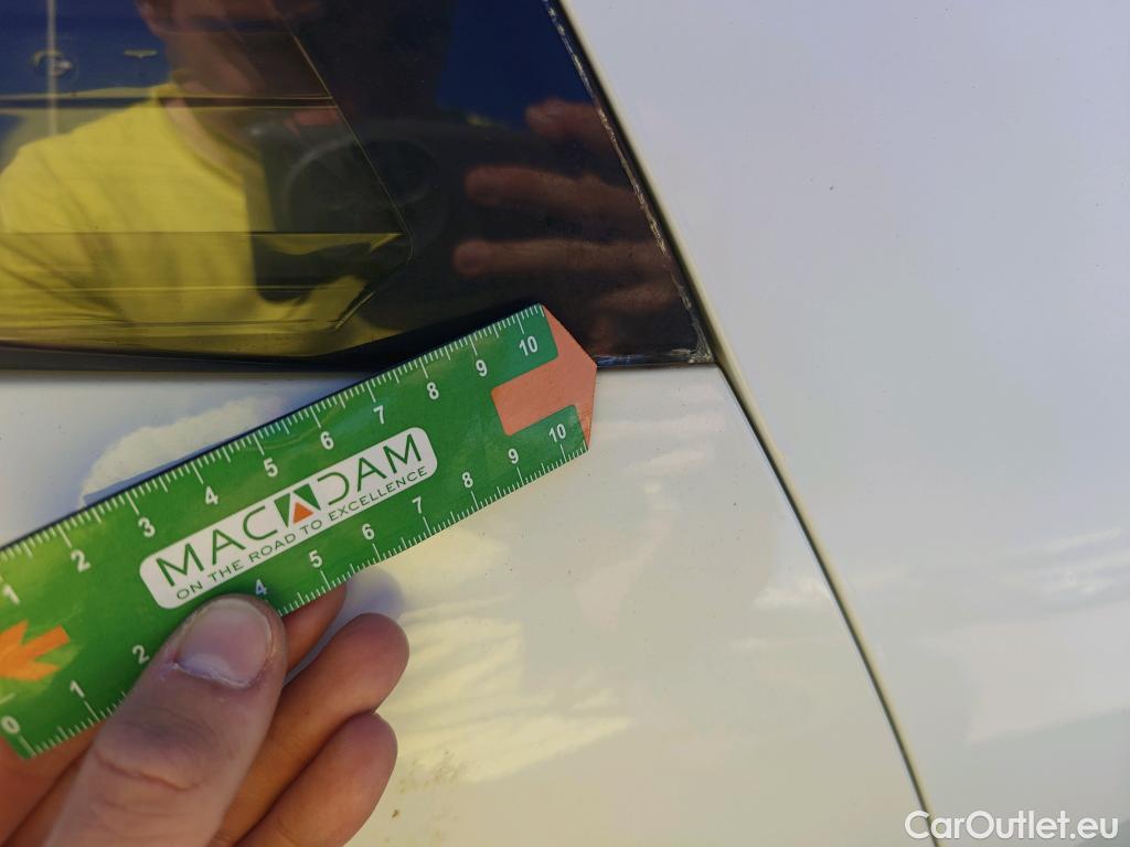  Peugeot  2008  Allure Pack 1.5 HDi 110CV MT6 E6d #5