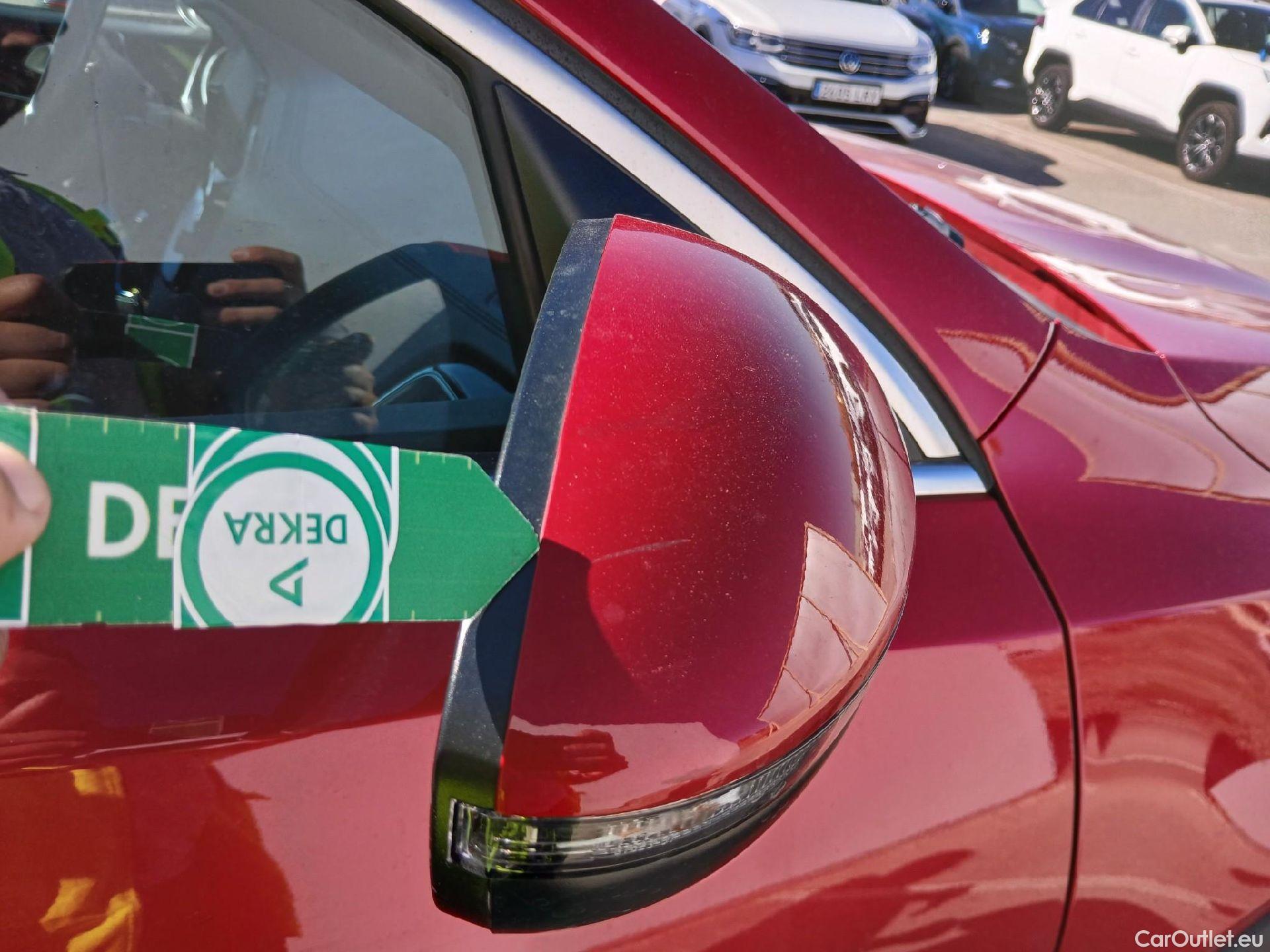  KIA  XCeed KIA  / 2019 / 5P / todoterreno 1.5 MHEV Tech 118kW (160CV) DCT #40